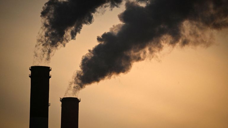 Un drone Russe heurte la cheminée d'une centrale électrique en Estonie