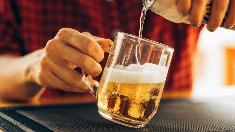 La bière sans alcool a de plus en plus de succès : véritable changement de société ou effet de mode ?