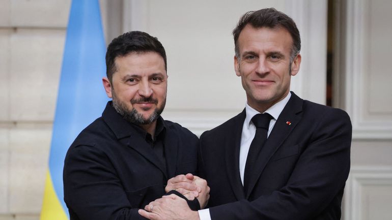 Guerre en Ukraine : Macron, au côté de Zelensky, promet que la guerre au Moyen-Orient n'offrira pas de "répit" à la Russie