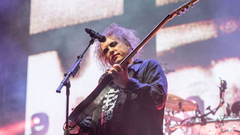 Robert Smith de Cure et The Twilight Sad : une collaboration née d’une longue complicité Robert Smith de Cure et The Twilight Sad : une collaboration née d’une longue complicité