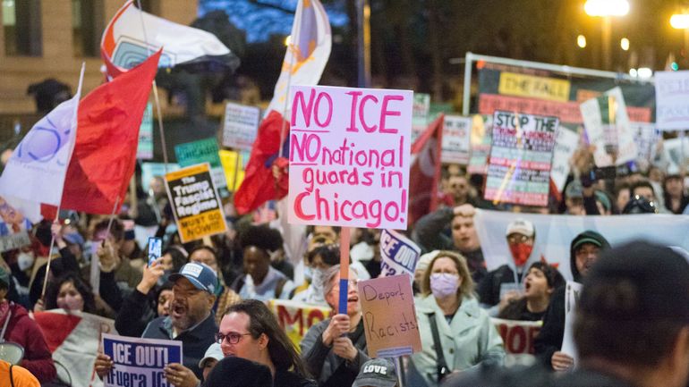États-Unis : une juge fédérale suspend le déploiement de la Garde nationale à Chicago