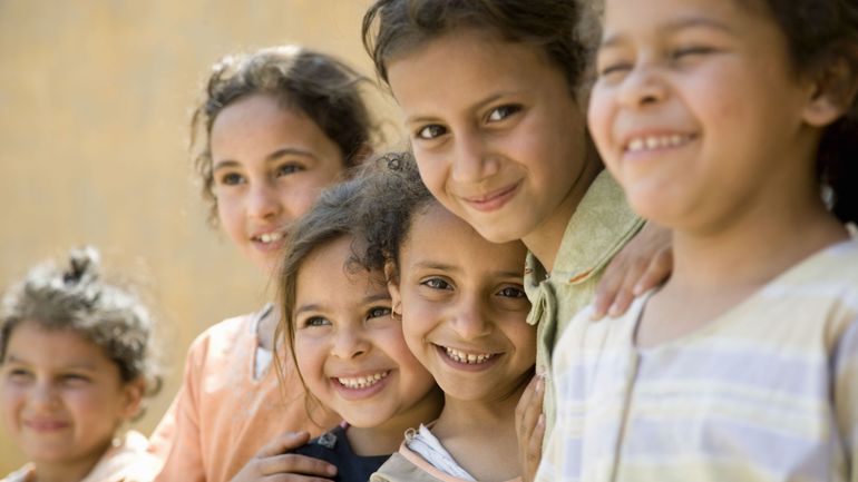 "Ici le monde" - Égypte : deux enfants par femme, pas plus ! La natalité en baisse, les autorités satisfaites