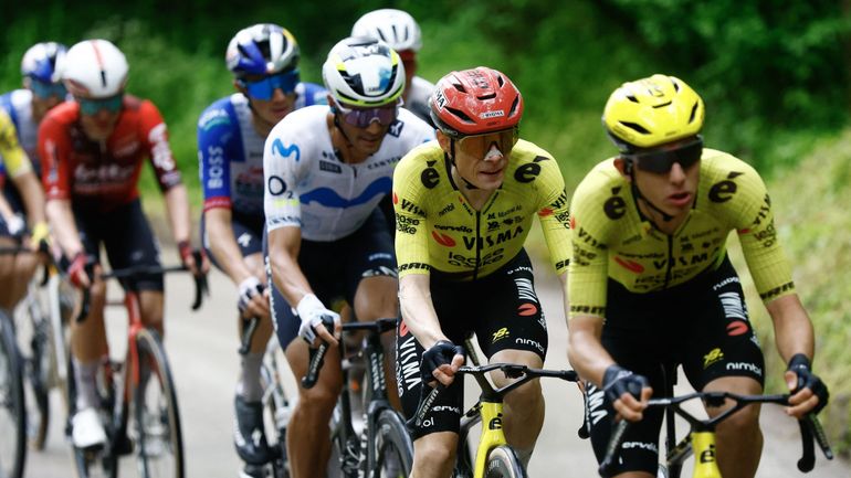Direct commenté, Giro : une troisième étape pour les sprinteurs ? Trois coureurs à l'avant