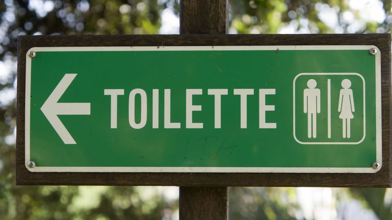 Grâce au "pass toilettes", les patients atteints de la maladie de Crohn peuvent accéder plus facilement à des toilettes