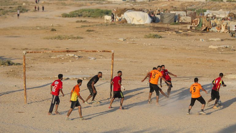 "Le sport reste un symbole d'espoir et de vie": le championnat de football palestinien reprend après trois ans d'arrêt