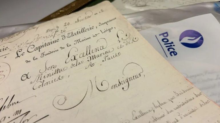 Plus de 300 documents napoléoniens restitués par la Belgique à la France