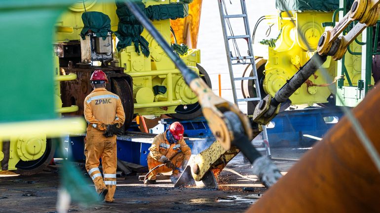 Manifestation nationale du 12 mars : la grève maritime prend de l'ampleur, le port d'Anvers sera "complètement bloqué"