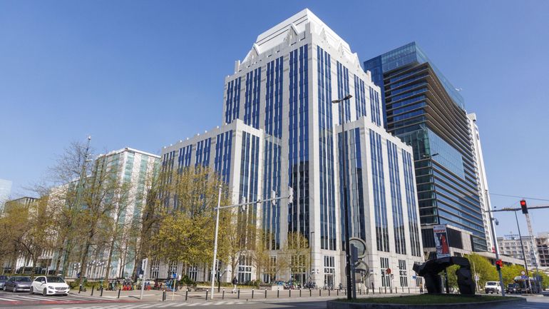 Euroclear : pourquoi y a-t-il autant d’argent russe en Belgique ?