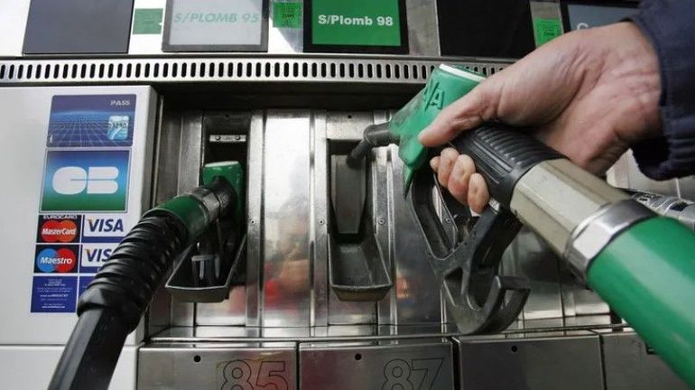 Arnaque à la pompe : attention au pistolet mal raccroché !