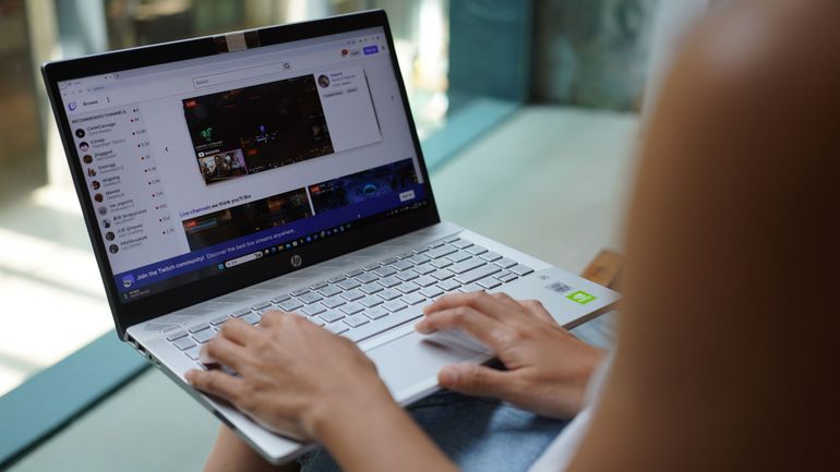 Twitch : le streaming en direct remplace-t-il la télévision chez les jeunes ?