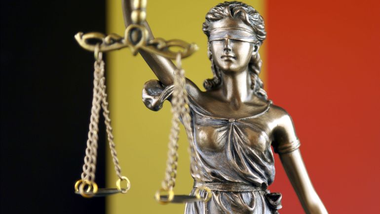 Un juge d'Arlon fait référence à des auteurs associés à l'extrême droite dans sa décision : jusqu'où va l'indépendance d'un magistrat ?