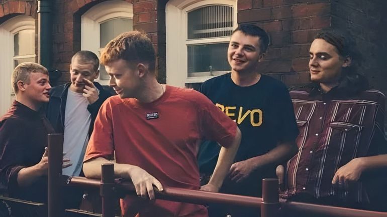 Home Counties : de la fête au malaise, il n’y a qu’un “Roundabout” Home Counties : de la fête au malaise, il n’y a qu’un “Roundabout”