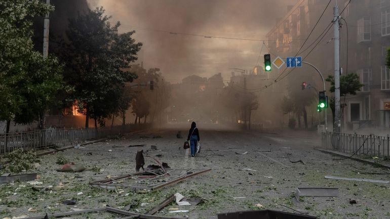 Pluie de drones et de missiles russes à Kiev, au moins 1 mort et 21 blessés