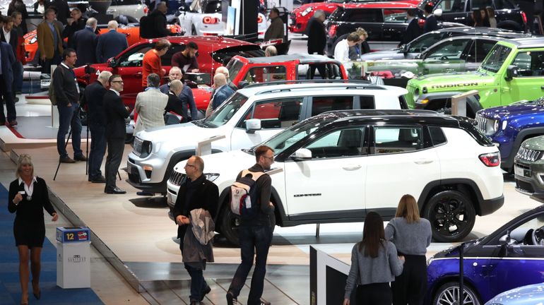 L'écart de prix entre électriques et modèles thermiques se réduit, selon Testachats : "Les marques allemandes brillent par leur absence"