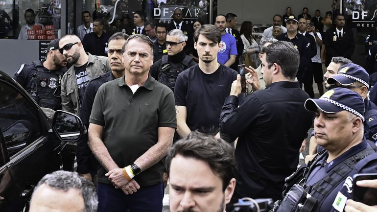 La Cour suprême brésilienne examine le recours de l'ancien président Jair Bolsonaro condamné à 27 ans de prison