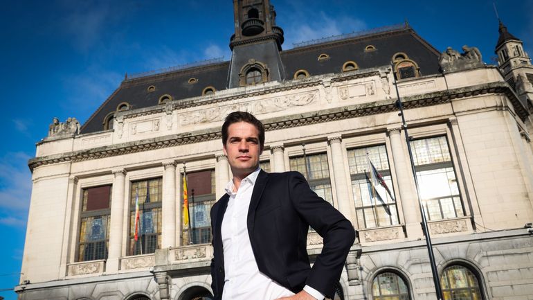 Ryanair supprime des places et des avions à Charleroi : Thomas Dermine (PS) évoque un "camouflet pour le gouvernement wallon"