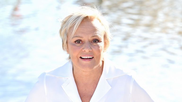 "Je le vis très mal" : Muriel Robin s'indigne face aux féminicides "Je le vis très mal" : Muriel Robin s'indigne face aux féminicides