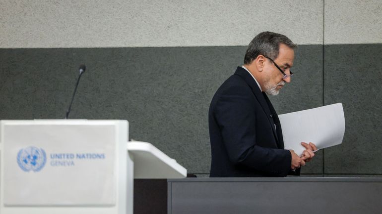 L'Iran se dit prêt à se battre "aussi longtemps que nécessaire"