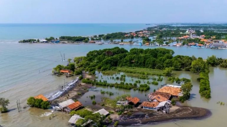Japon : alerte au tsunami après un séisme de magnitude 7,6
