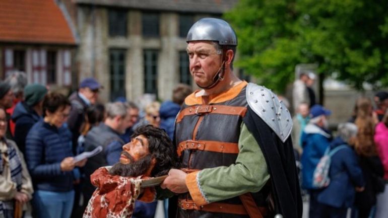 Bruges : la procession du Saint-Sang rassemble 25.000 personnes