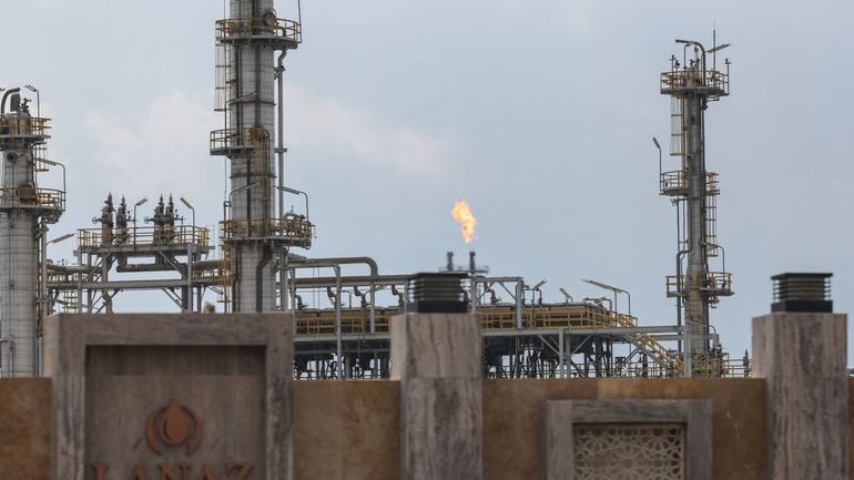 Guerre au Moyen-Orient : l'Iran affirme avoir vendu 18 milliards de dollars de pétrole en cinq mois de guerre, malgré le blocus américain