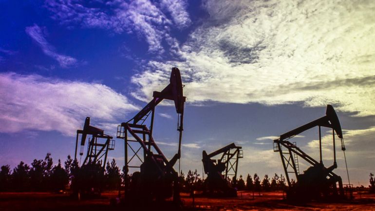Les marchés financiers plébiscitent les valeurs pétrolières américaines mais sont globalement indifférents à la chute de Maduro