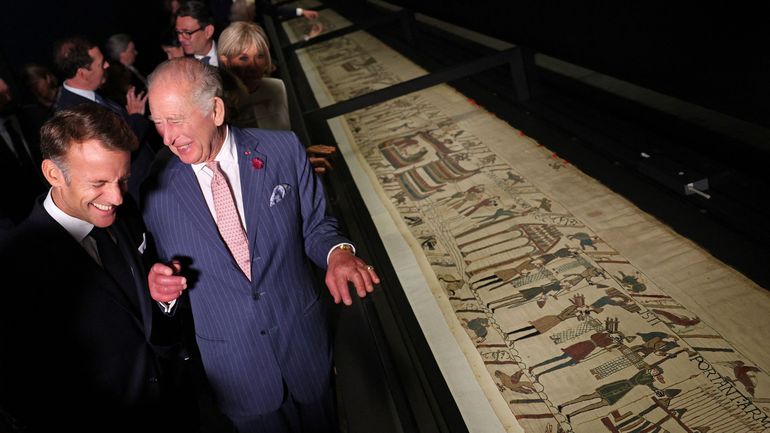 La tapisserie de Bayeux à Londres : Charles III et Emmanuel Macron tissent les liens anglo-français en l'admirant au British Museum