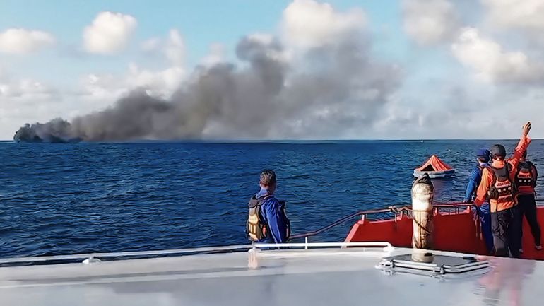 Indonésie : une centaine de passagers secourus après l'incendie d'un ferry entre les îles de Bali et Lombok