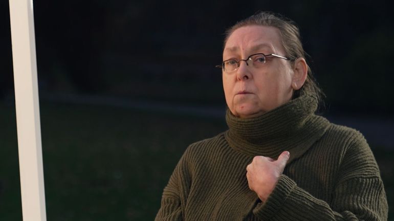 "Si moi je ne mange pas, je m’en fous" : Véronique, mère de deux enfants, témoigne pour Viva for Life "Si moi je ne mange pas, je m’en fous" : Véronique, mère de deux enfants, témoigne pour Viva for Life