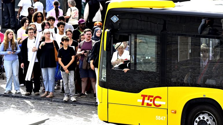 Hausse des prix du TEC : le modèle d'abonnement à douze euros "n'a pas porté ses fruits", se défend son porte-parole