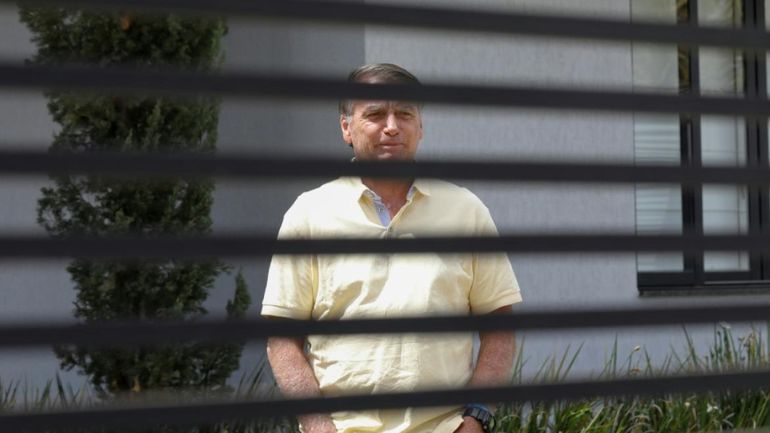 Brésil : pas de détention à domicile pour l'ex-président Jair Bolsonaro, tranche la Cour suprême