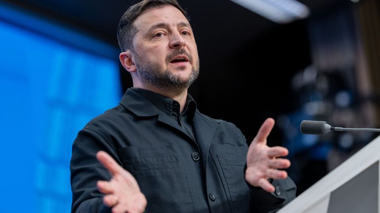 Le président Zelensky communique sur le nouveau plan américain : l'Ukraine attend à une réponse de la Russie ce mercredi