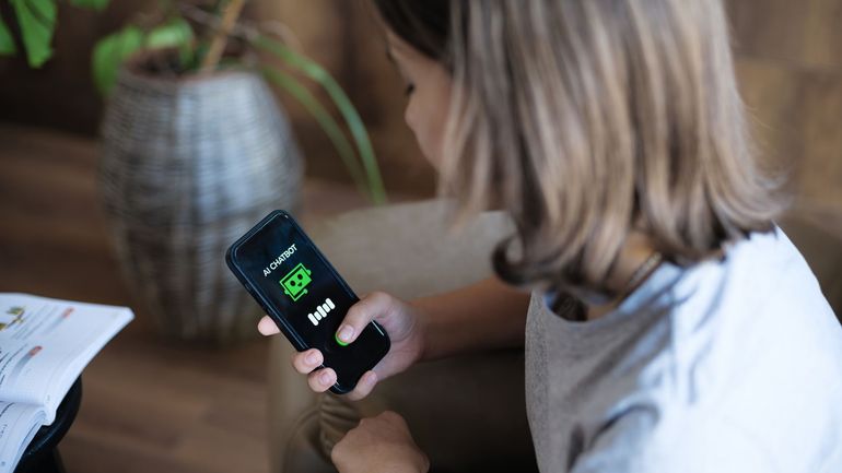 Les adolescents confient-ils désormais leurs secrets aux intelligences artificielles ?