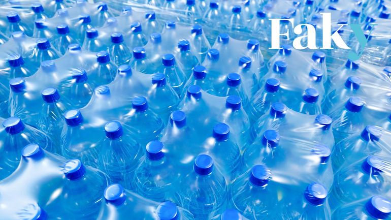 Non, les packs d'eau ne seront pas interdits à la vente à partir du 12 août 2026 à cause de l'Union européenne