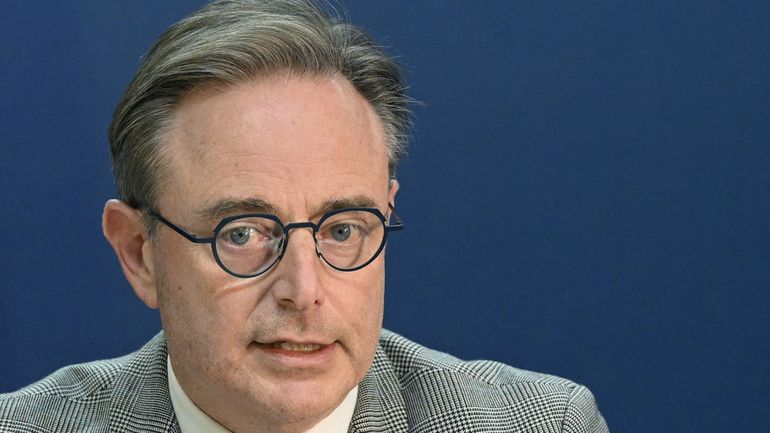 Attentat déjoué contre Bart De Wever : le Premier ministre réclame 6.000 euros de dommages et intérêts