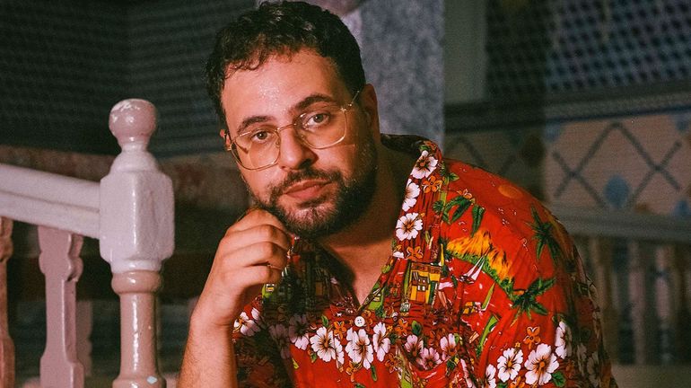 Hakim Jemili revient sur scène avec "Fatigué" : un spectacle mêlant sincérité et humour absurde