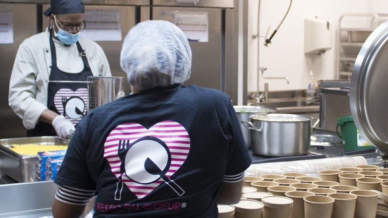 À Mouscron, les Restos du Cœur ouvrent une friperie solidaire pour soutenir leurs actions À Mouscron, les Restos du Cœur ouvrent une friperie solidaire pour soutenir leurs actions