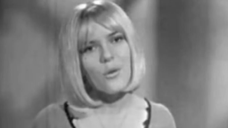 "Baby Pop" de France Gall et Serge Gainsbourg : l'insouciance de la jeunesse des 60's face à la guerre "Baby Pop" de France Gall et Serge Gainsbourg : l'insouciance de la jeunesse des 60's face à la guerre