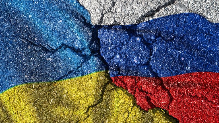 Guerre en Ukraine : malgré une pause sur Kiev, les Russes frappent une maternité de Zaporijjia et la ville de Dnipro