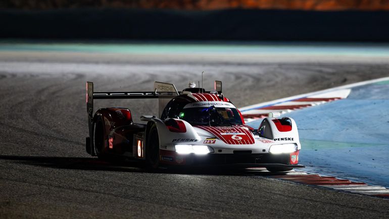 Laurens Vanthoor après son titre de pilote belge de l’année : "Ça a pris du temps, mais je suis fier de recevoir ce prix" Laurens Vanthoor après son titre de pilote belge de l’année : "Ça a pris du temps, mais je suis fier de recevoir ce prix"