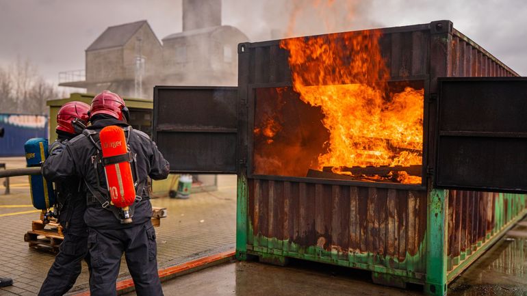 On a suivi les pompiers pendant 24h : ce que vous ne voyez jamais
