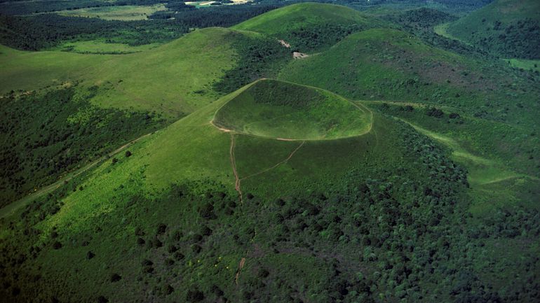 Les volcans d'Auvergne pourraient se réveiller plus tôt que prévu
