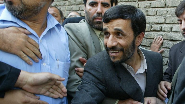 La fin brutale d'un faucon : l'ancien président iranien Mahmoud Ahmadinejad tué dans une frappe à Téhéran