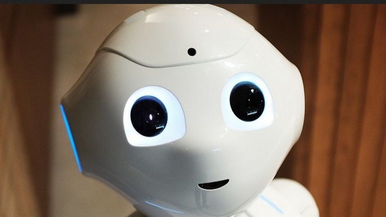 L’empathie artificielle : du miracle technologique au mirage relationnel