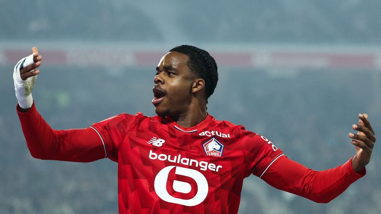 Le plateau de La Tribune séduit par le nouveau Diable Rouge Nathan Ngoy : 