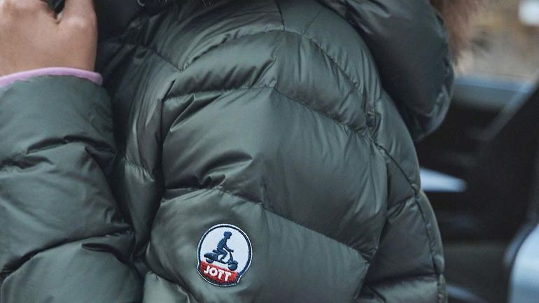 Les doudounes JOTT perdent leurs plumes : l’entreprise est en redressement judiciaire, les magasins restent ouverts