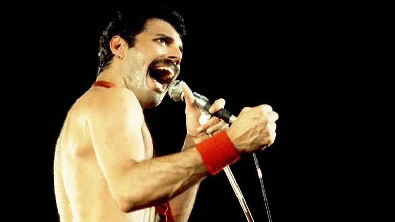 Queen partage une chanson de Noël inédite Queen partage une chanson de Noël inédite