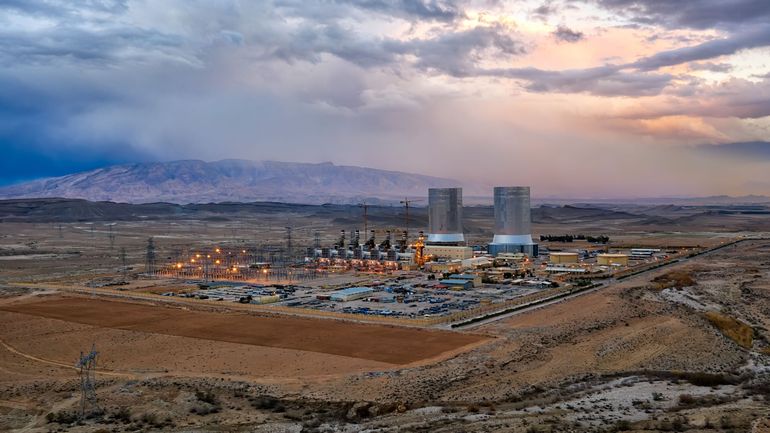 Guerre au Moyen-Orient: Donald Trump a-t-il le droit d'engager une politique de destruction d'infrastructures civiles en Iran ?