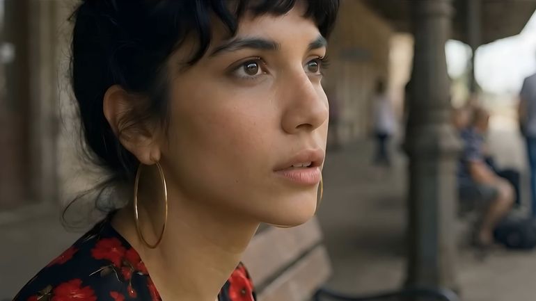 Lolita Cercel, chanteuse roumaine entièrement générée par l'Intelligence artificielle : derrière le succès, questions et inquiétudes