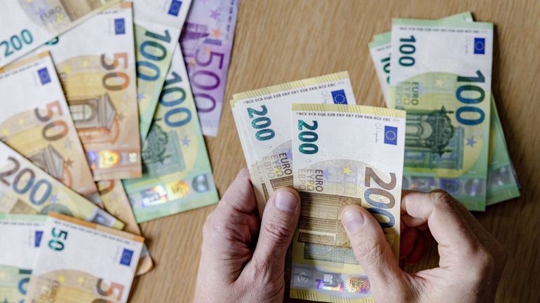 Pourquoi le plafonnement de l’indexation automatique des salaires fait-il faire des économies à l’État ?